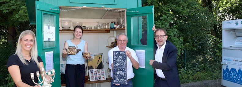 Jennifer Comuth - Verwalterin Recyclinghof Eilendorf, Anne Lehnen - Abfallberaterin Aachener Stadtbetrieb, Hermann-Josef Ostlender - Abteilungsleiter Kundenservice der AWA, Heiko Thomas - Beigeordneter für Klima und Umwelt, Stadtbetrieb und Gebäude der Stadt Aachen (v. l.)